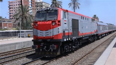 عودة حركة قطارات منوف إلى طبيعتها بعد خروج جرار قطار الإسكندرية عن مساره 