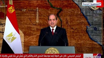 السيسي: مصر تسابق الزمن من أجل تحقيق تطلعات الشعب