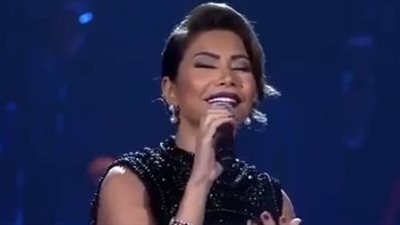 بغنائها النشيد الوطني.. شيرين تحتفل بذكرى ثورة 30 يونيو (فيديو)