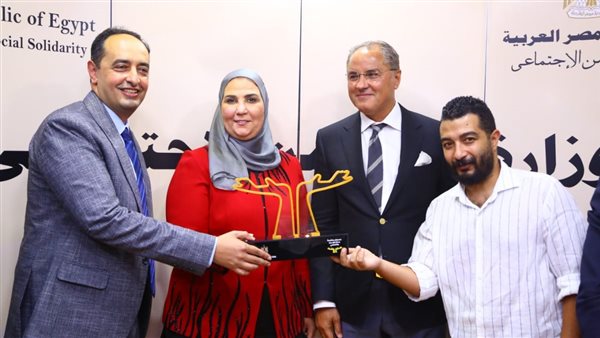 جانب من التكريم