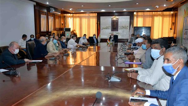 اجتماع محافظ الأقصر