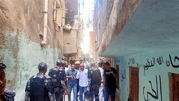 عقار الدخيلة المنهار