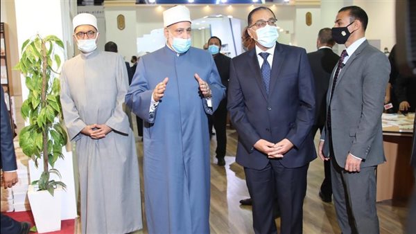 رئيس الوزراء في معرض