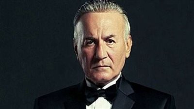 في ذكرى وفاة عزت أبو عوف.. لماذا ترك الفنان الراحل كلية الطب؟