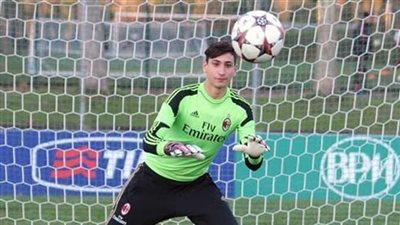 دوناروما يزيل اسم ميلان من حسابه على 