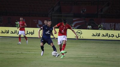 بيراميدز يسجل الهدف الأول في شباك الأهلي 