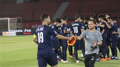 تاكيس يُعلن قائمة بيراميدز لمواجهة البنك الأهلي في الدوري 