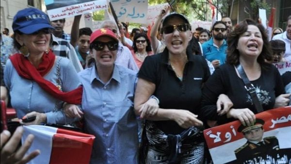 هالة سرحان ونادية