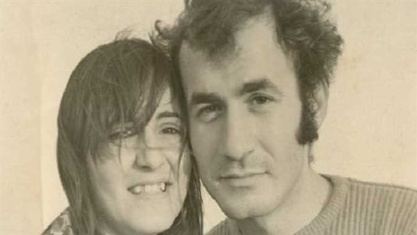 عزت أبو عوف وزوجته