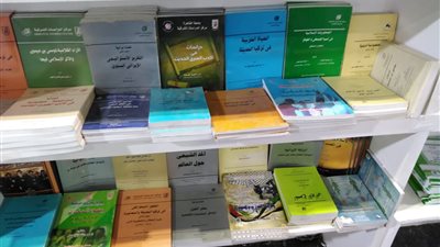 جامعة القاهرة تتصدر المشاركين في معرض القاهرة الدولي للكتاب (صور)