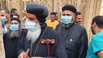 أسقف الجيزة يتفقد أعمال البناء بكنيسة مارمينا بالعمرانية (صور)
