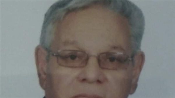 الراحل الدكتور أحمد