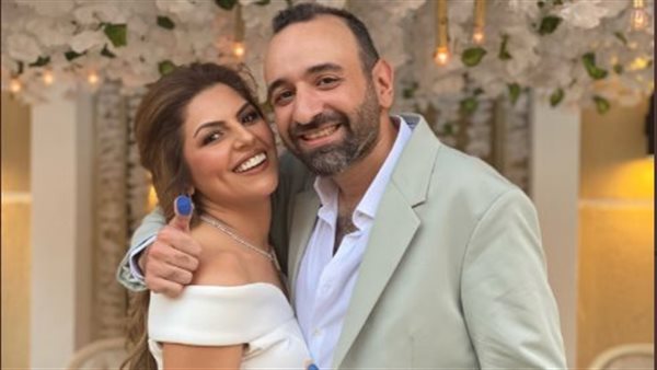 عمرو سلامة وزوجته