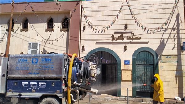 تعقيم المساجد بحي