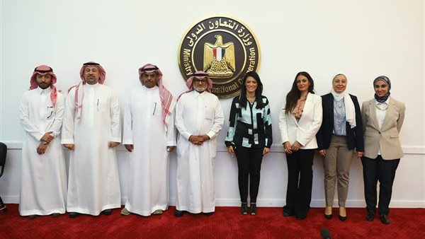 المشاط مع لجنة إدارة