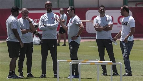 موسيماني مع جهازه