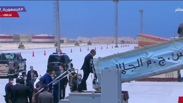 الرئيس السيسي يصعد