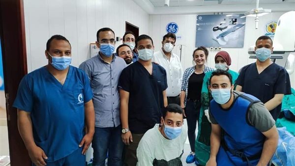 الفريق الطبي الذي