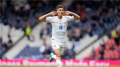 باتريك تشيك يقتنص صدارة هدافي يورو 2020 