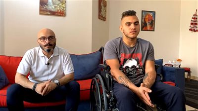 القصة الكاملة لرفض كباتن أوبر ركوب ذوي احتياجات خاصة.. ومواطن يستغيث (فيديو)