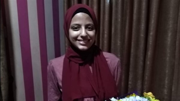 طالبة الممر بالبحيرة