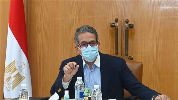 خالد العناني