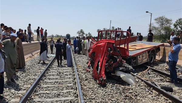 حادث تصادم قطار بسيارة