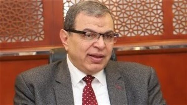 وزير القوى العاملة