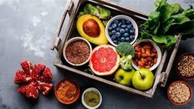 4 أطعمة تساعد على تخفيف الآثار الجانبية من لقاحات كورونا..تعرف عليها