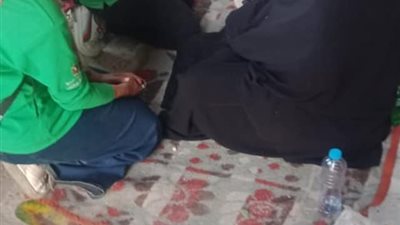 تركت منزلها بسبب سوء معاملة أبنائها.. 