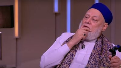 علي جمعة: خلع الحجاب إثم.. ولكن ليس بمثابة ترك الصلاة (فيديو)