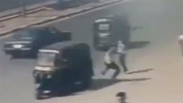 جانب من دهس الشاب