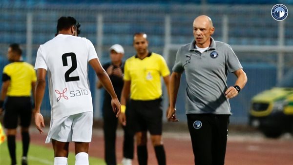 تاكيس جونياس