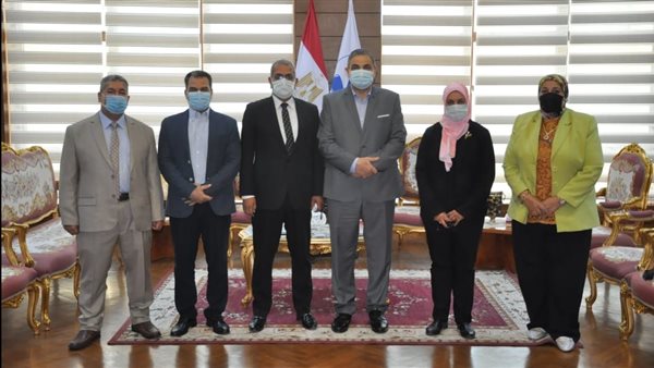 رئيس جامعة كفر الشيخ