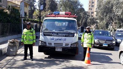 توقف حارة مرورية لرفع كفاءة الطريق الدائري