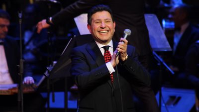 الخميس المقبل.. هاني شاكر ونجوم الأوبرا يشدون على مسرح النافورة 