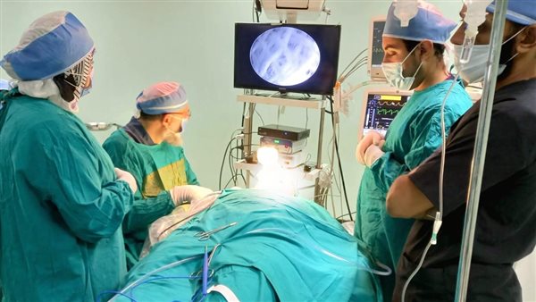 أثناء إجراء العملية