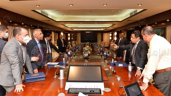 صورة لأحد الاجتماعات