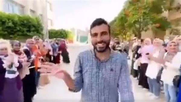 الطالب أحمد رمضان