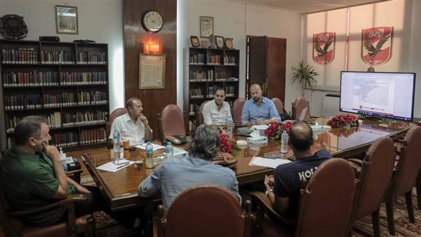 اجتماع محمود الخطيب