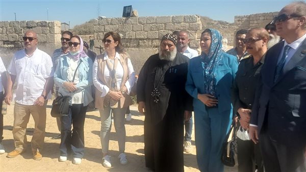 وفد من النواب يتفقد