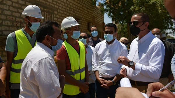 محافظ الفيوم يلتقي