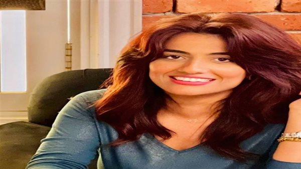 الكاتبة فاطمة الزهراء