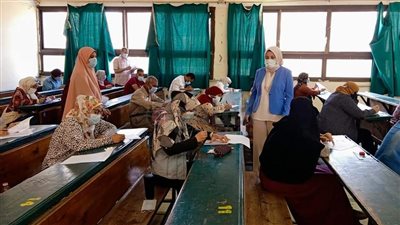في يومها الثاني.. عميد تربية المنيا: لم نتلقَّ أي شكاوى من طلاب الدراسات العليا والامتحانات تسير بشكل جيد 