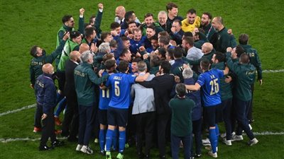 منتخب إيطاليا بعد التأهل ليورو 2020: 