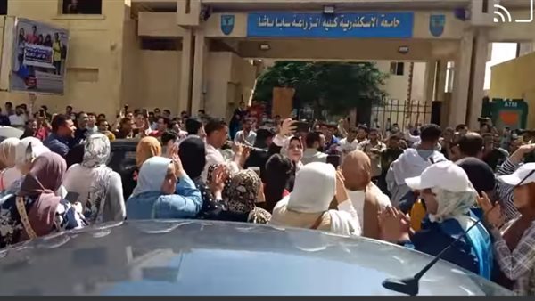 احتفال طلاب زراعة