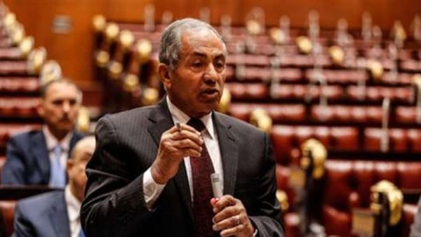  أحمد العوضي رئيس