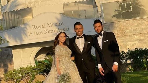 أوباما وعروسه 