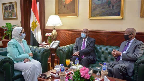 اجتماع وزيرة الصحة