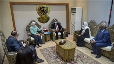 وزيرة الصحة: تجهيز 5 مراكز لعلاج فيروسي 